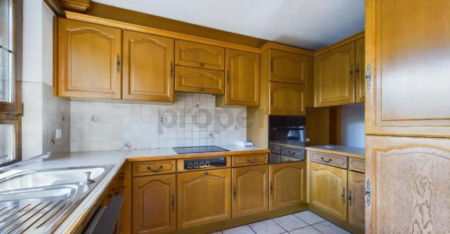 Erstklassige 4.5-Zimmer-Wohnung in Weiach mit wunderschöner Aussicht - Photo 3 sur 12
