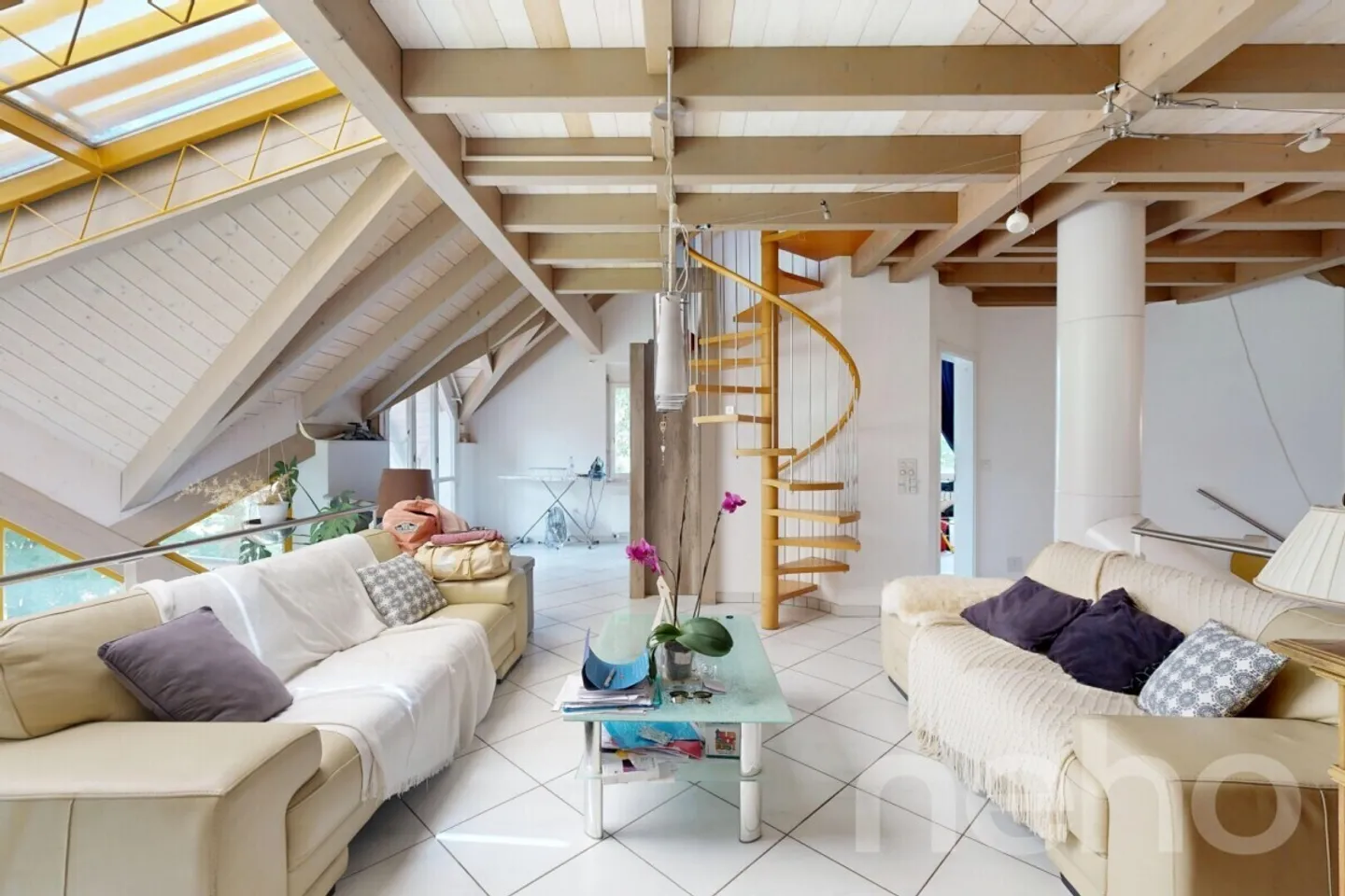 Multigenerational House with Unobstructed Views in a Quiet Location - Photo 5 of 13