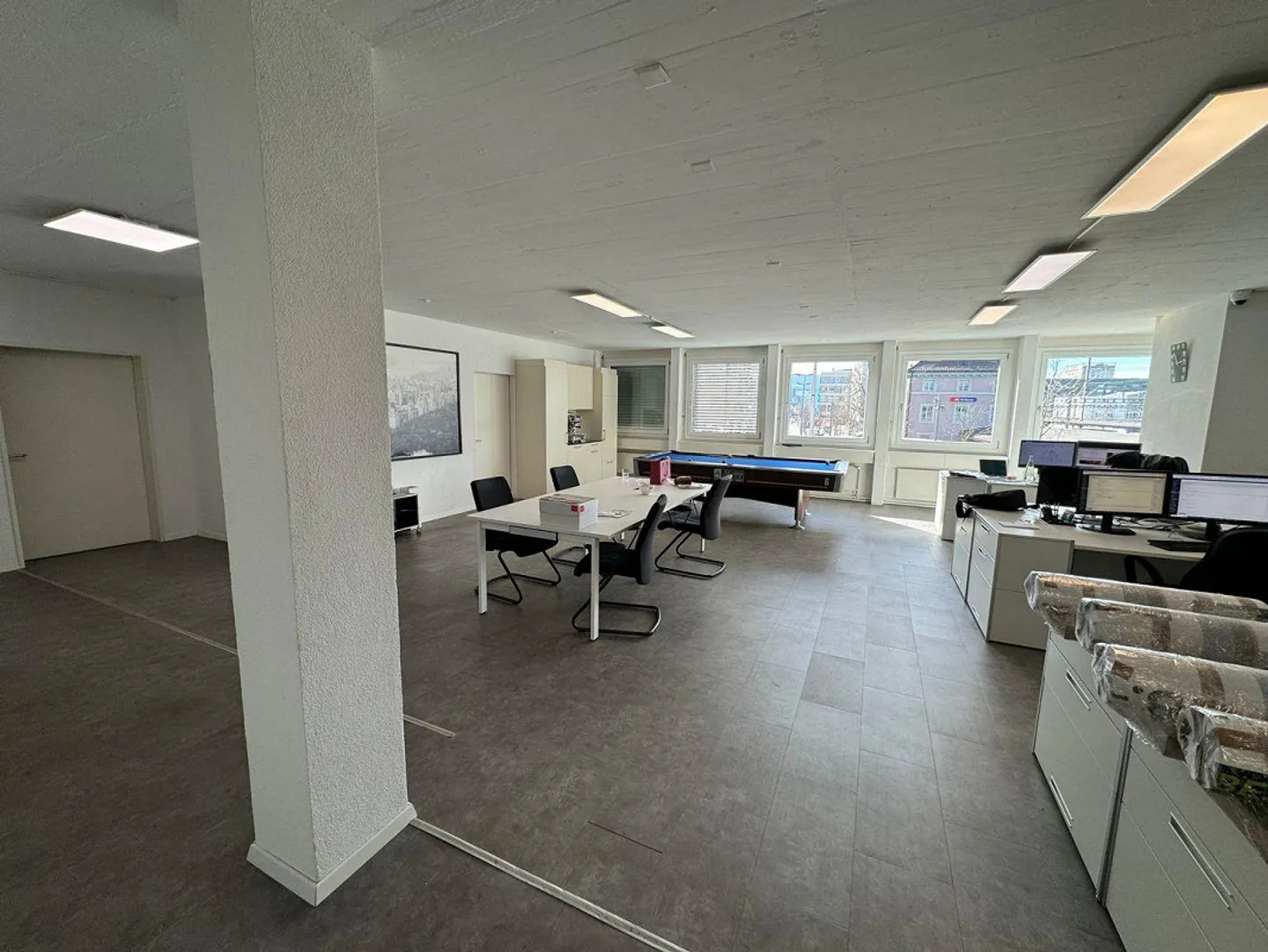 Zentrale Gewerbefläche in Schlieren - Foto 4 von 13