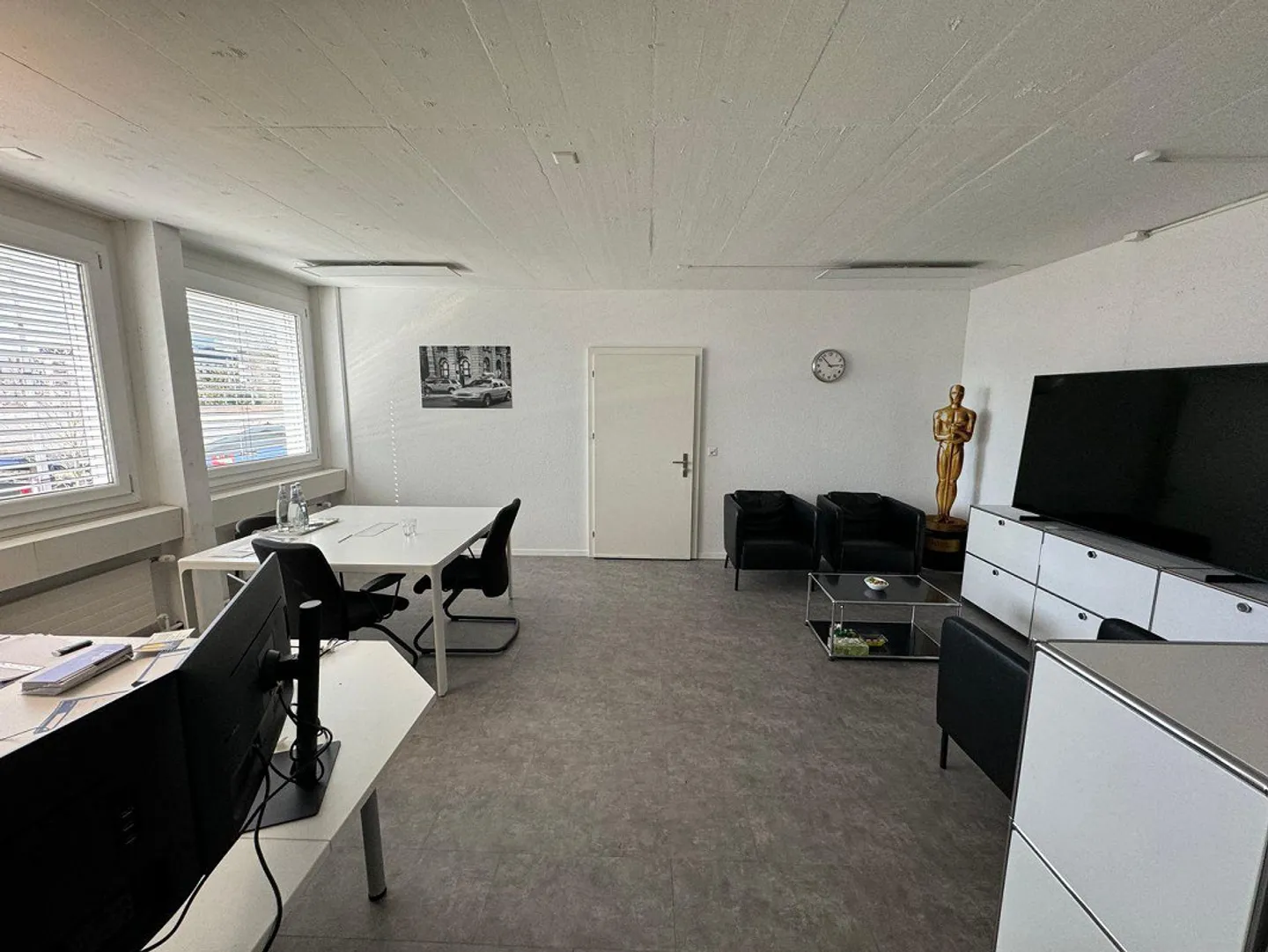 Zentrale Gewerbefläche in Schlieren - Foto 9 von 13