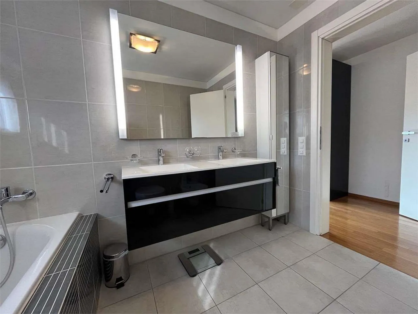 Agno: 4.5 rooms with large terrace and open view - Photo 8 of 10
