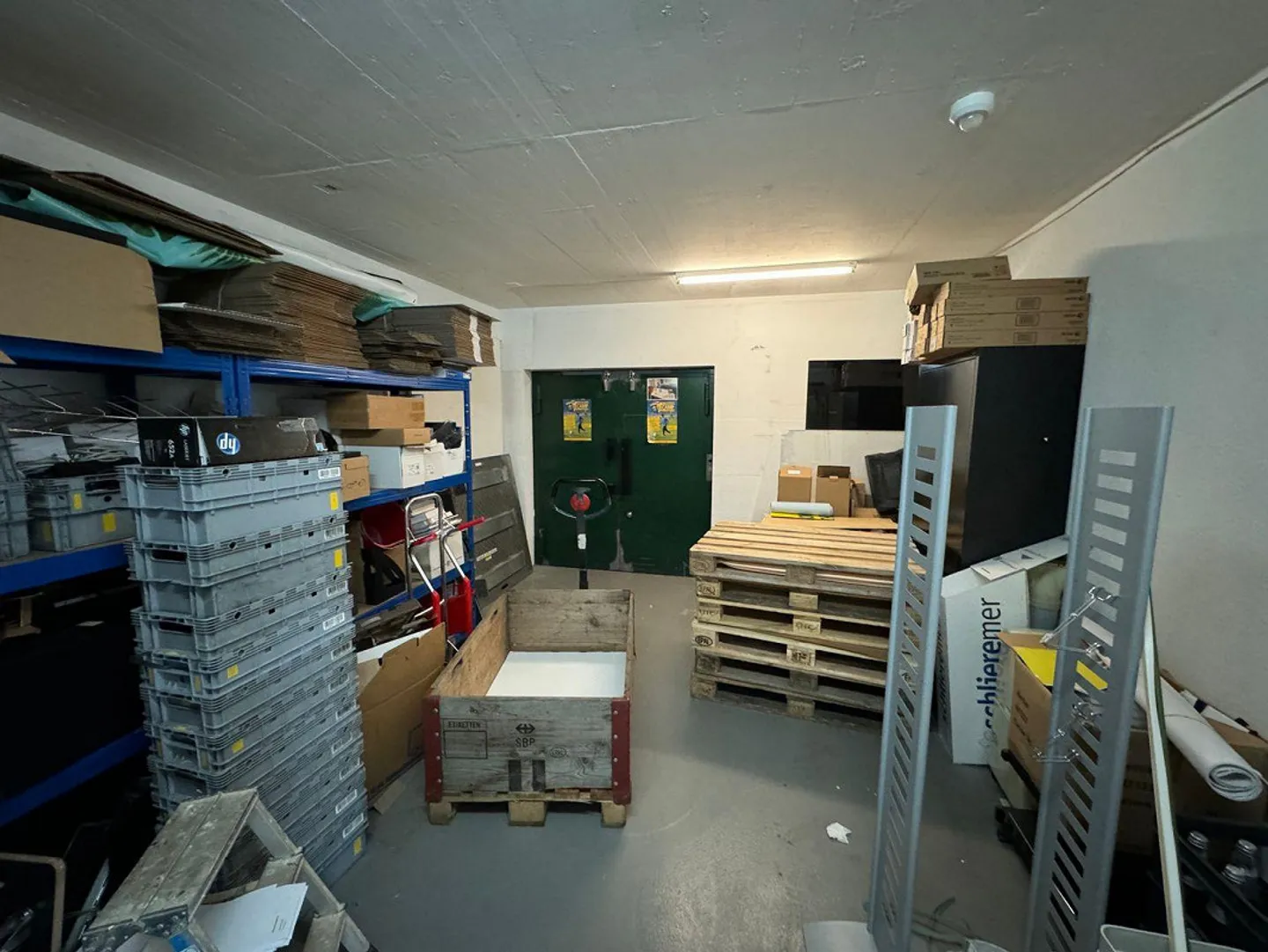 Zentrale Gewerbefläche in Schlieren - Foto 13 von 13