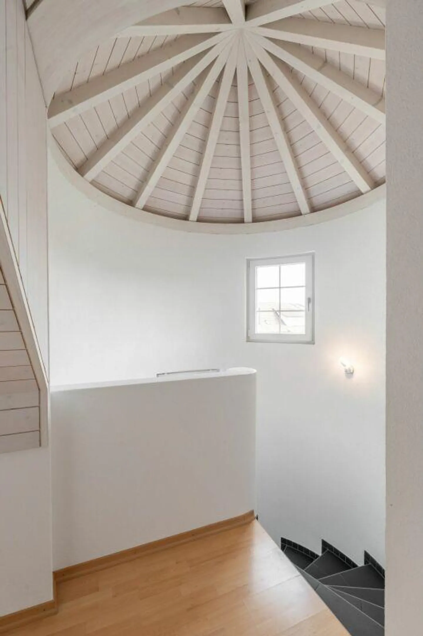 Elevated 5.5-room single-family house in a quiet, desirable residential area! - Photo 16 of 21