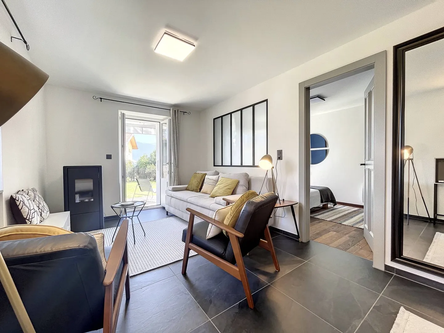 Haus mit 2 Wohnungen, im Herzen des Dorfes Saint-Gingolph gelegen - Foto 4 von 13