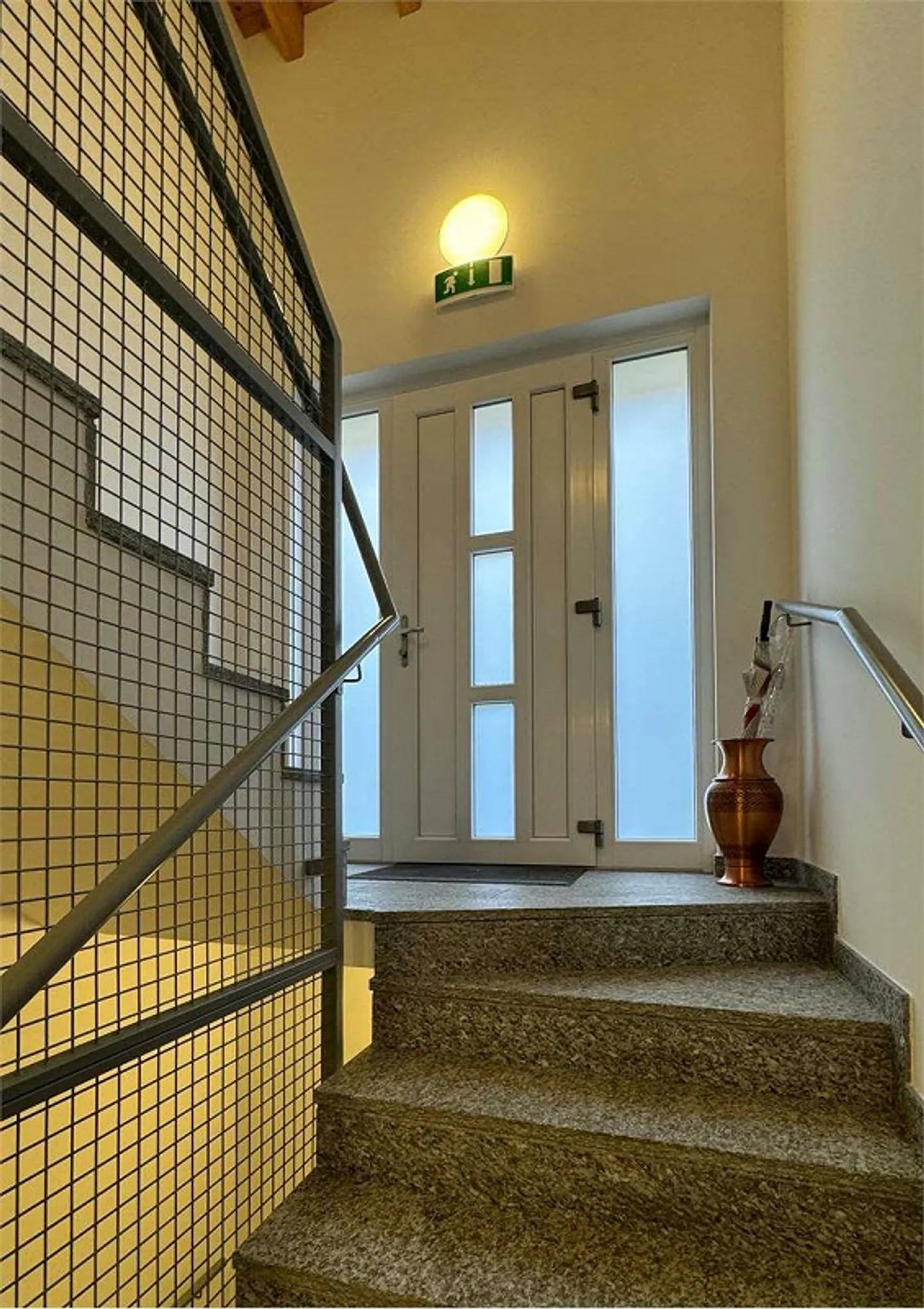 Appartamento in vendita da 2.5 locali con giardino privato - Foto 1 di 8