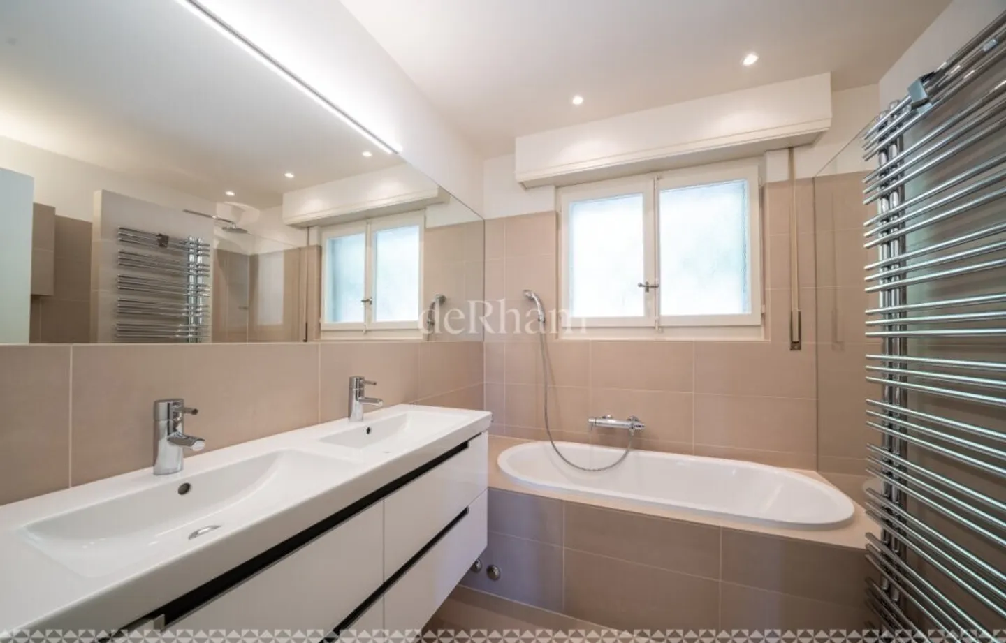 Magnifica villa di 7,5 stanze a Epalinges - Foto 5 di 11