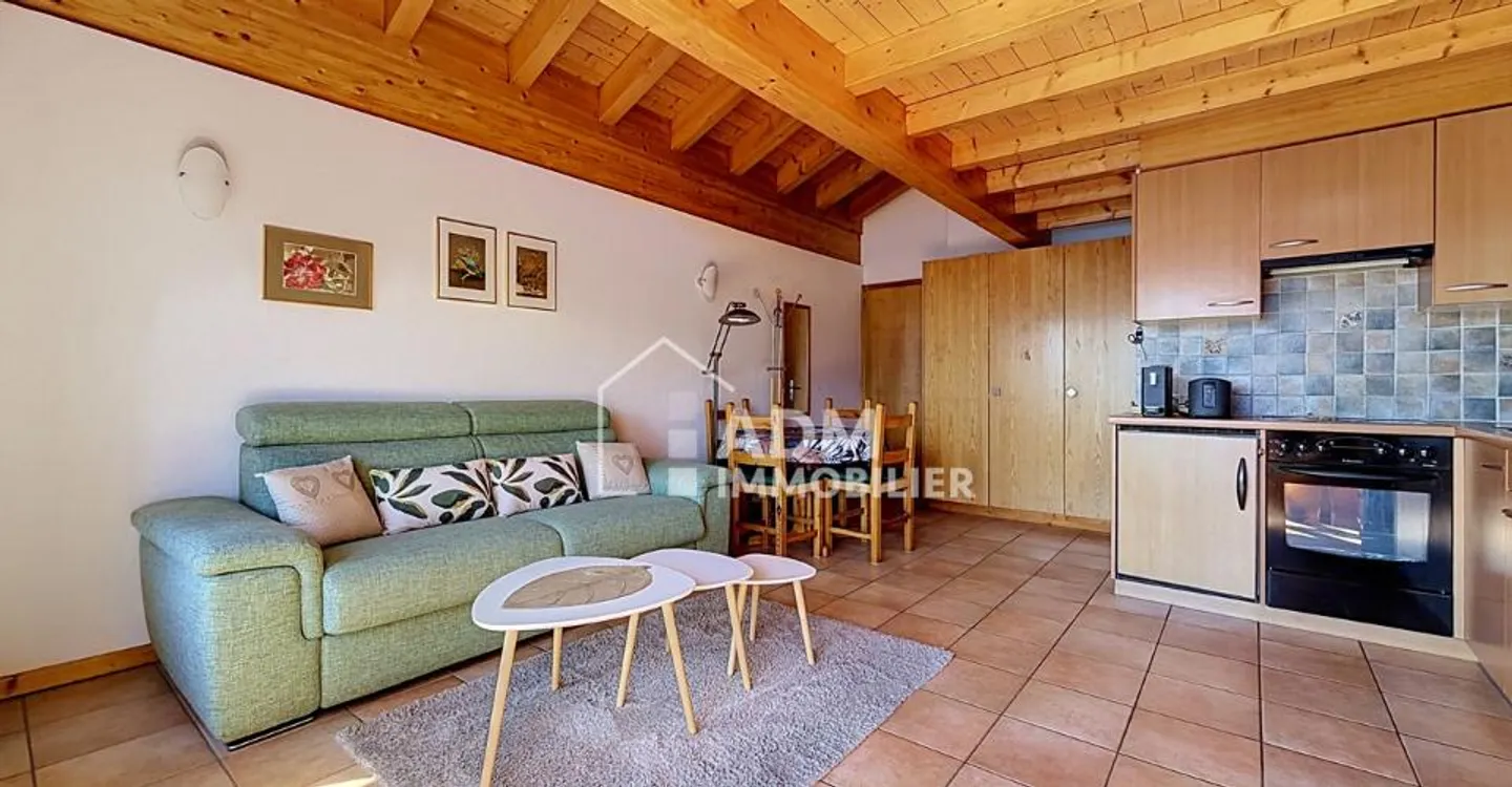 Studio avec mezzanine aux pieds des pistes - Photo 3 sur 12