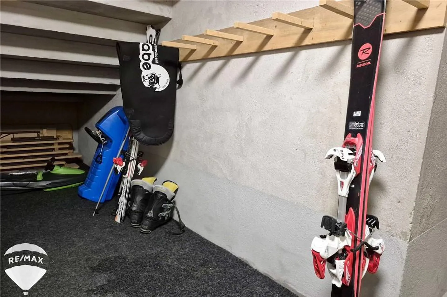 Grand Attic Studio - Photo 8 of 11