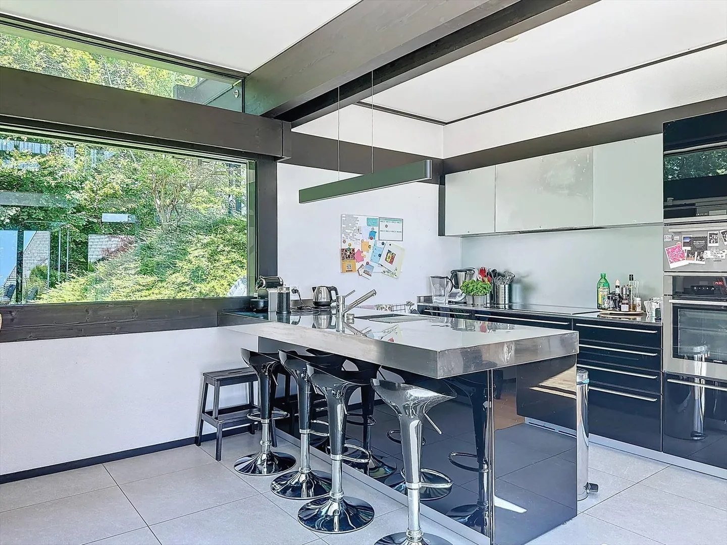 Magnificent "Huf Haus" house with a beautiful view of the lake and mountains! - Photo 10 of 13