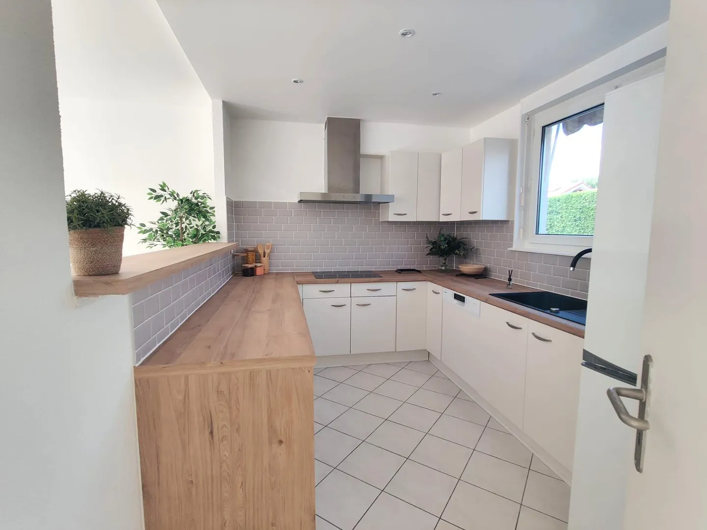 Bella villa bifamiliare di 7 stanze - Foto 1 di 5