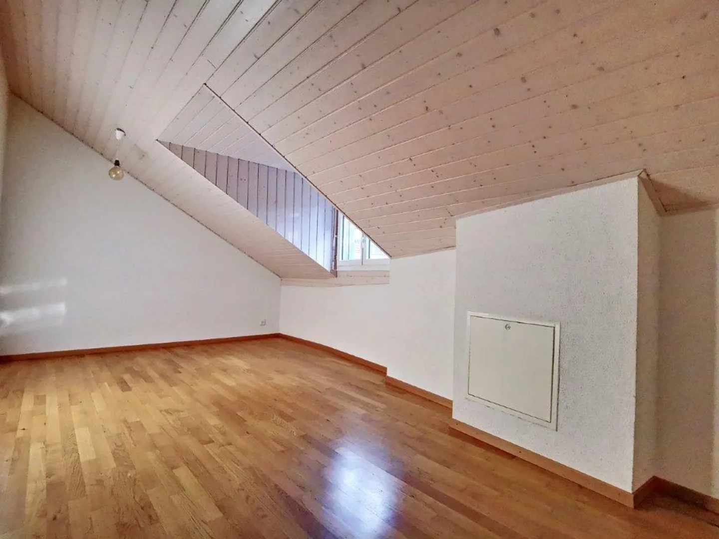 3.5 Room Apartment - Photo 6 of 11