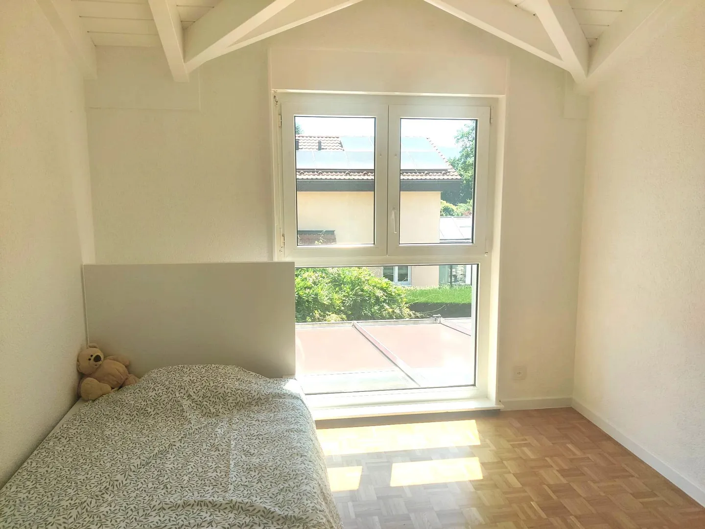 Bella villa bifamiliare di 7 stanze - Foto 4 di 5