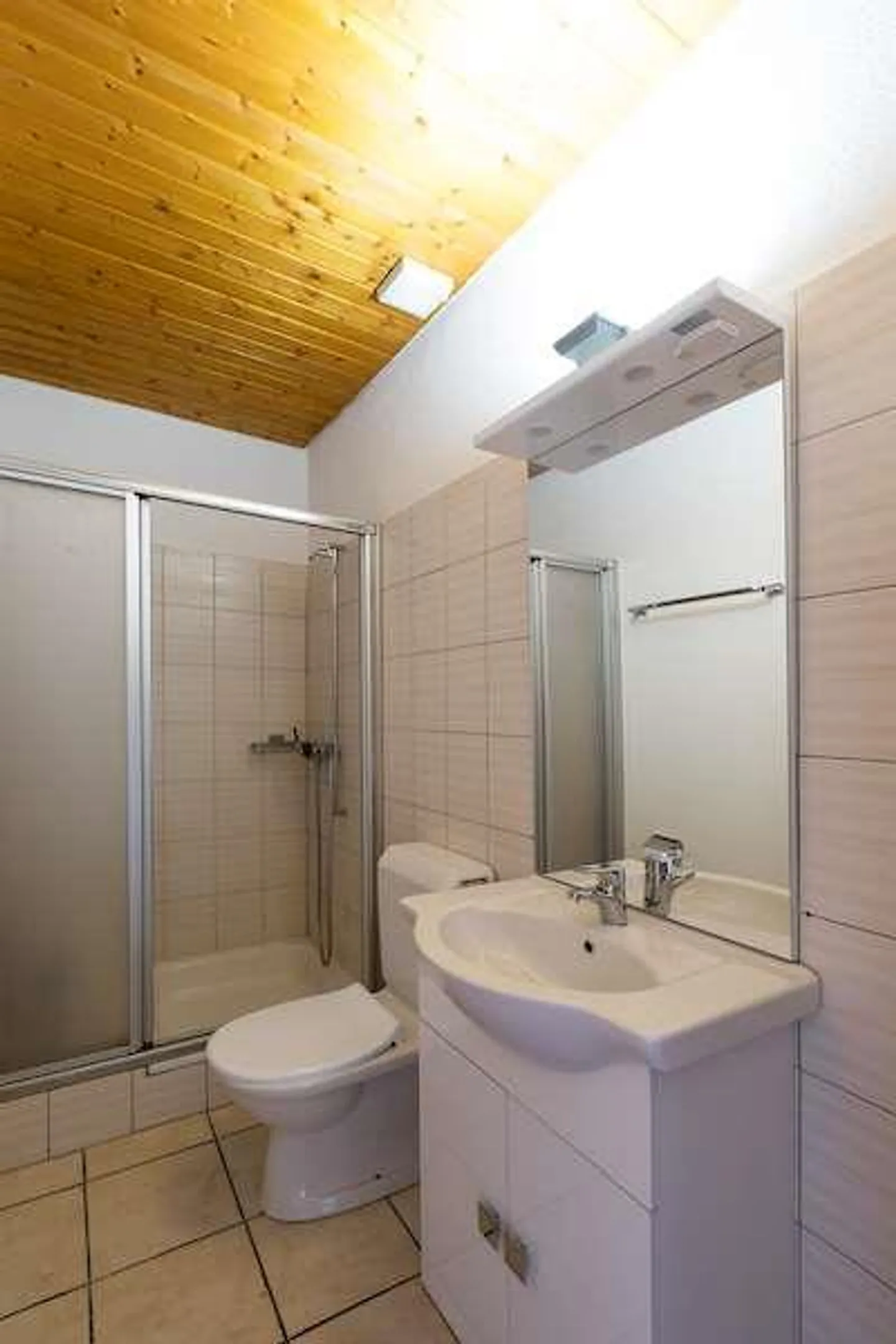 3.5 PIÈCES ENTOURÉES DE VERDURE À SIGIRINO - Photo 12 sur 13