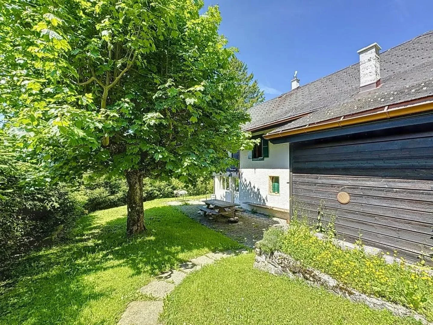 Charmantes Chalet mit Renovierungspotenzial - Foto 12 von 17