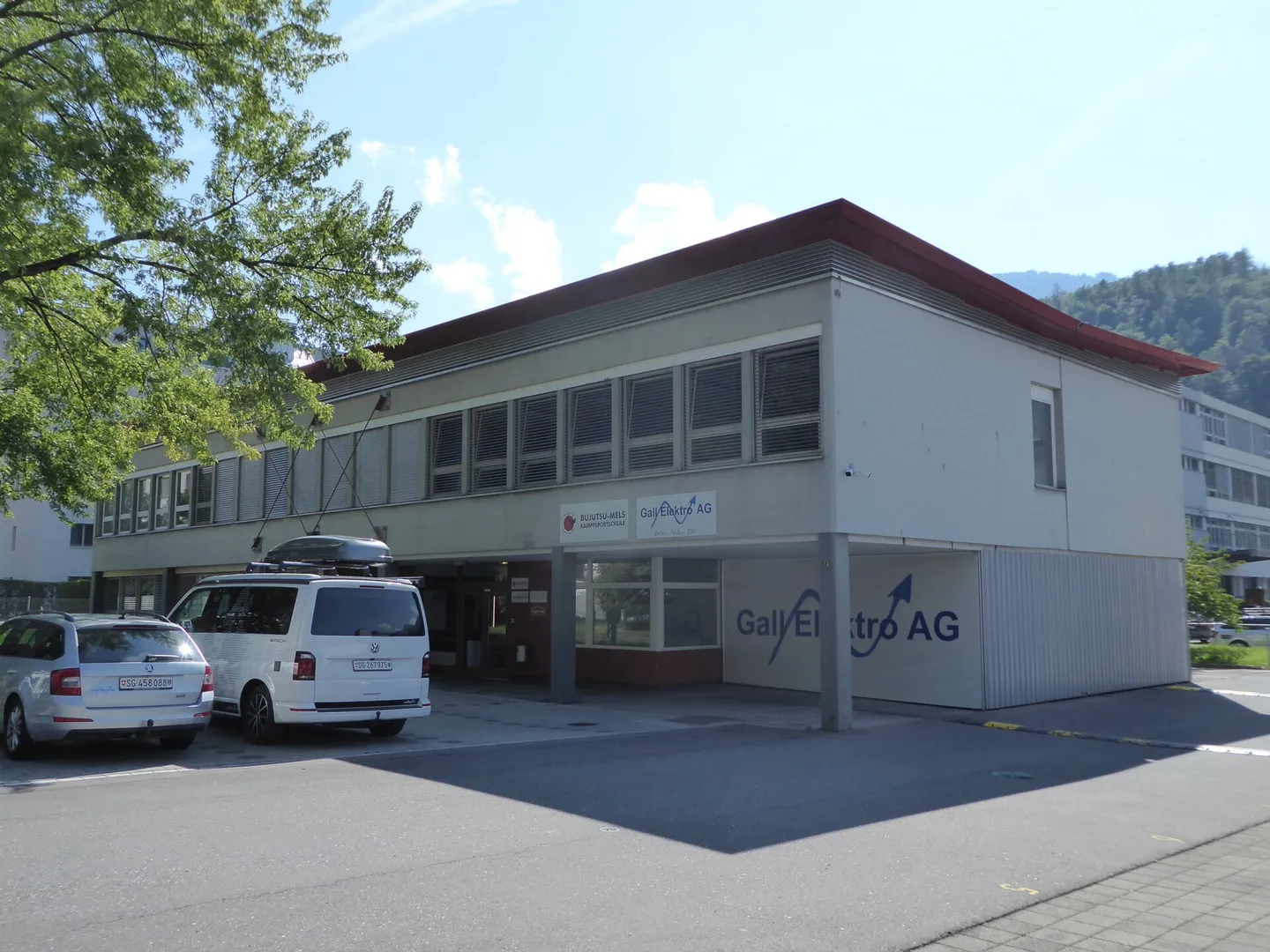 Uffici e spazi commerciali in una posizione ben collegata - Foto 10 di 13