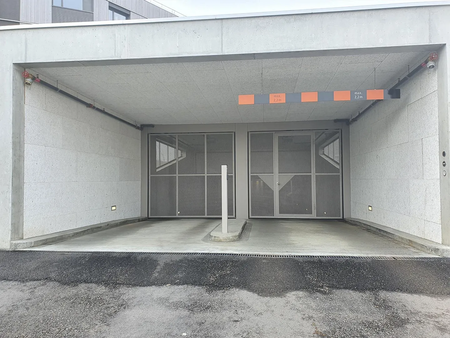 Suchen Sie einen Einstellhallenplatz für Ihr Elektroauto? - Foto 4 von 4