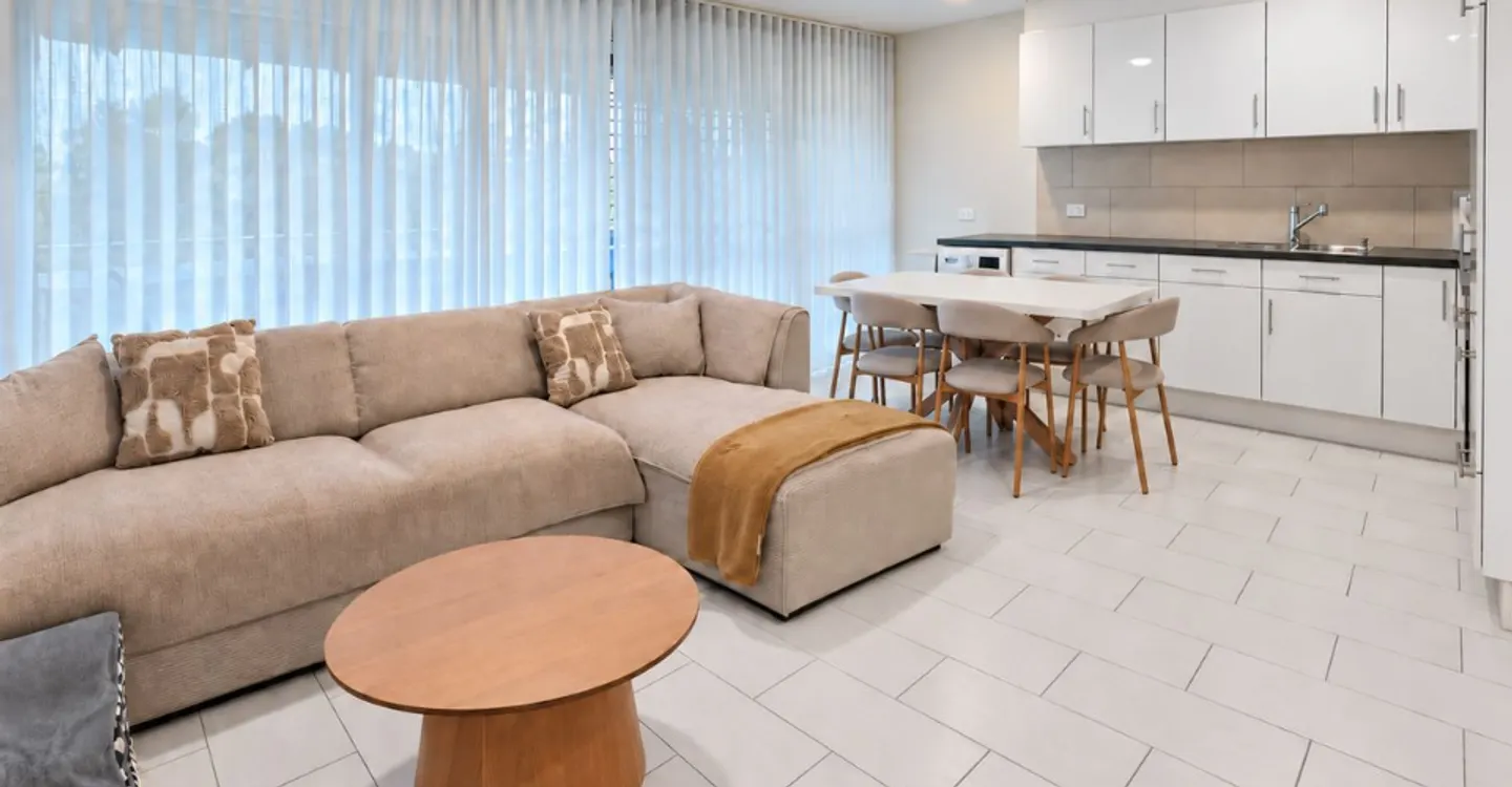 Geräumige Wohnung mit Terrasse - Foto 3 von 7