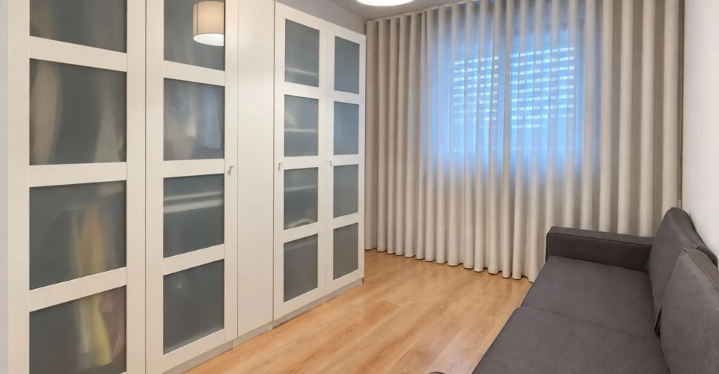 Geräumige Wohnung mit Terrasse - Foto 7 von 7
