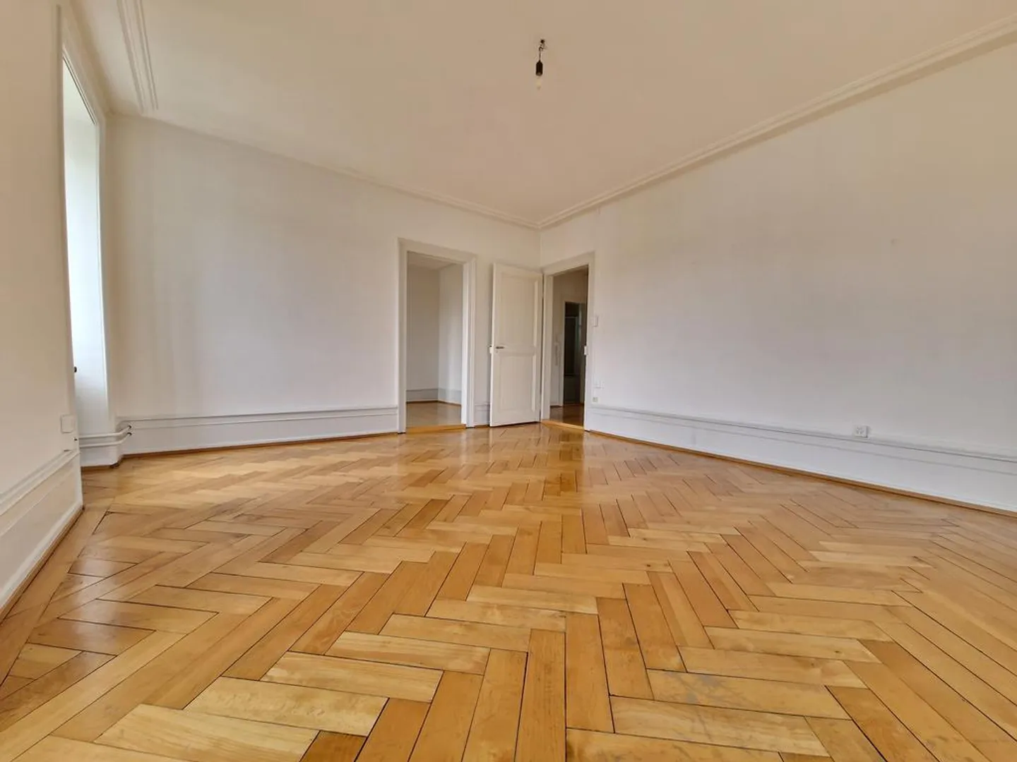 Schöne Altbauwohnung an zentraler Lage - Foto 4 von 9