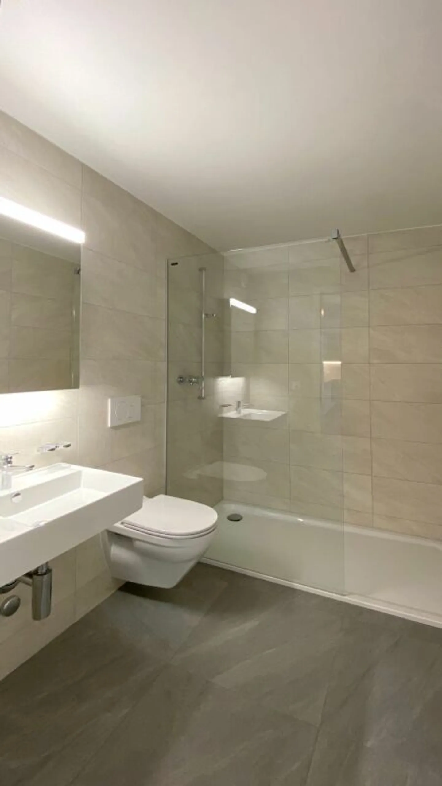 Magnifico appartamento di 2,5 stanze con balcone - Foto 3 di 6