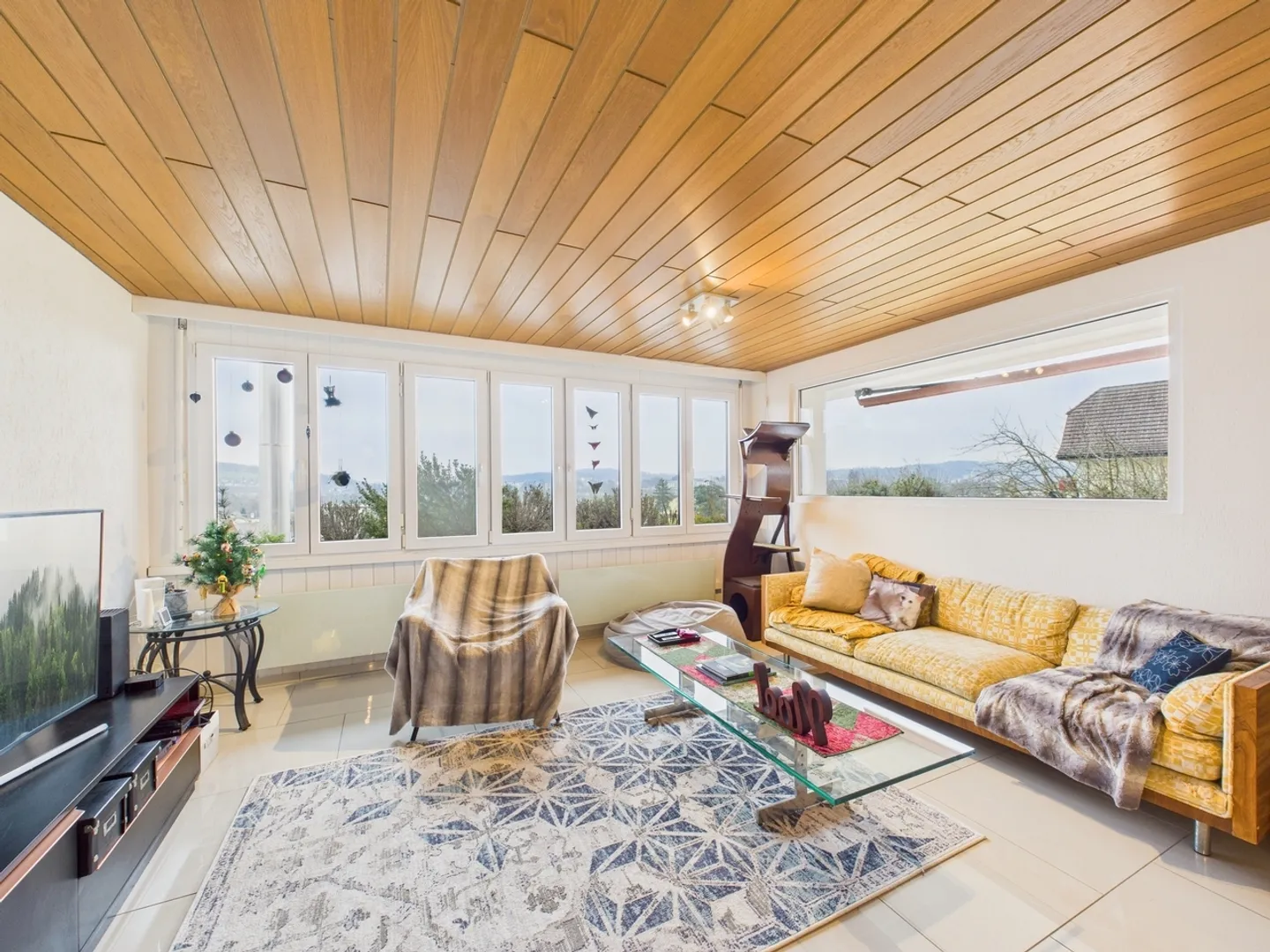 Appartement de terrasse exclusif avec vue panoramique et accès direct par ascenseur - Photo 2 sur 13