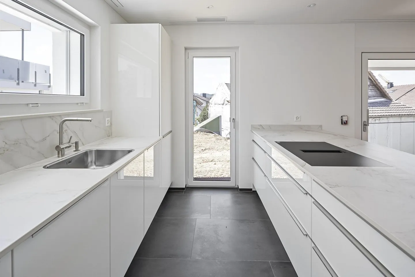Moderne Familienhaus mit Terrasse - Foto 4 von 12