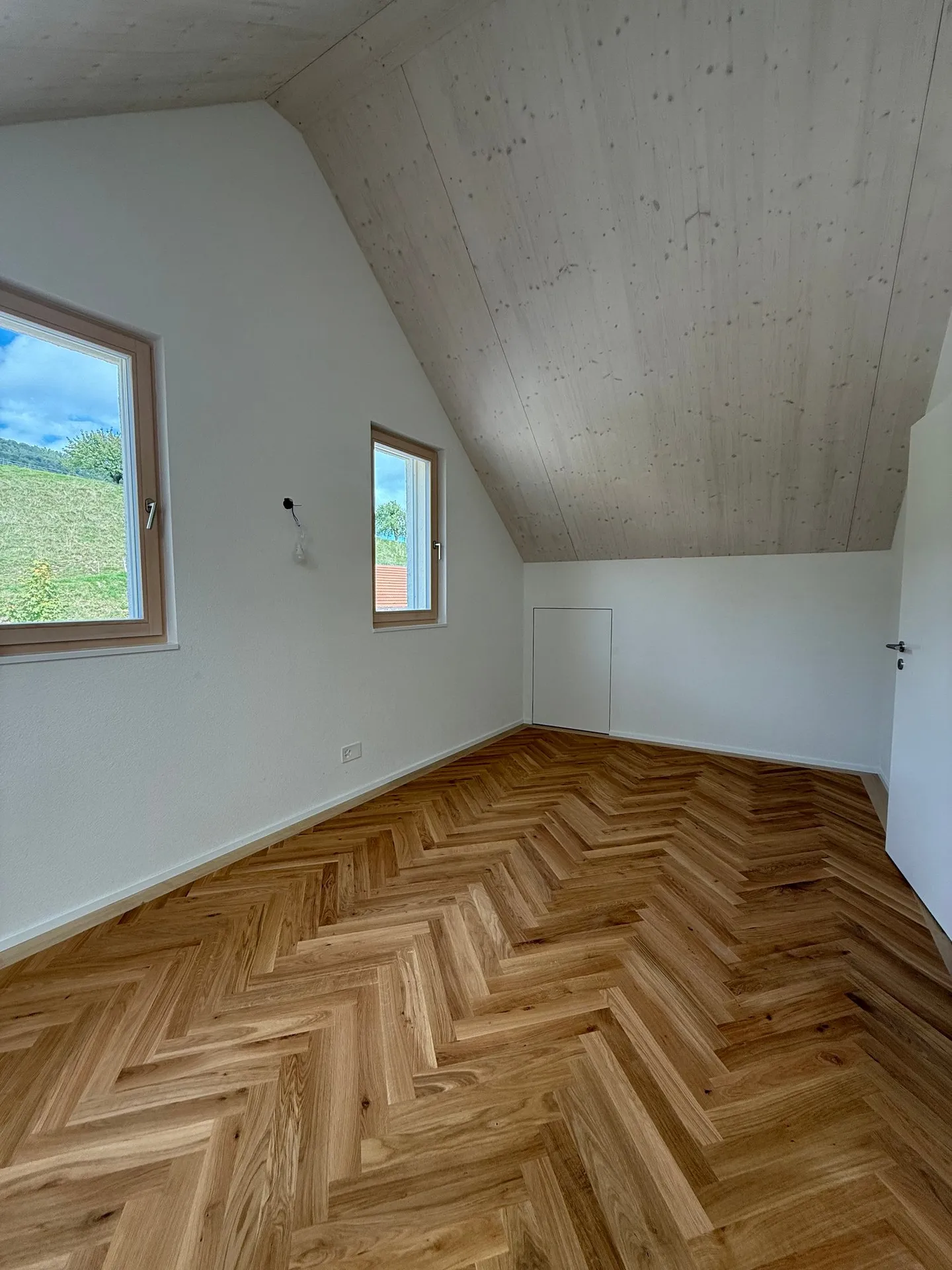 Moderno appartamento duplex di 4,5 stanze in una posizione tranquilla a Blauen - Foto 18 di 19