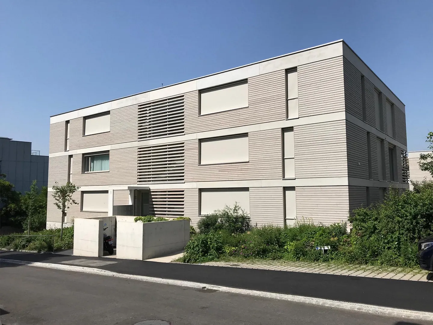 Place de parking souterrain à Ennetbaden / près de Baden - Photo 1 sur 2