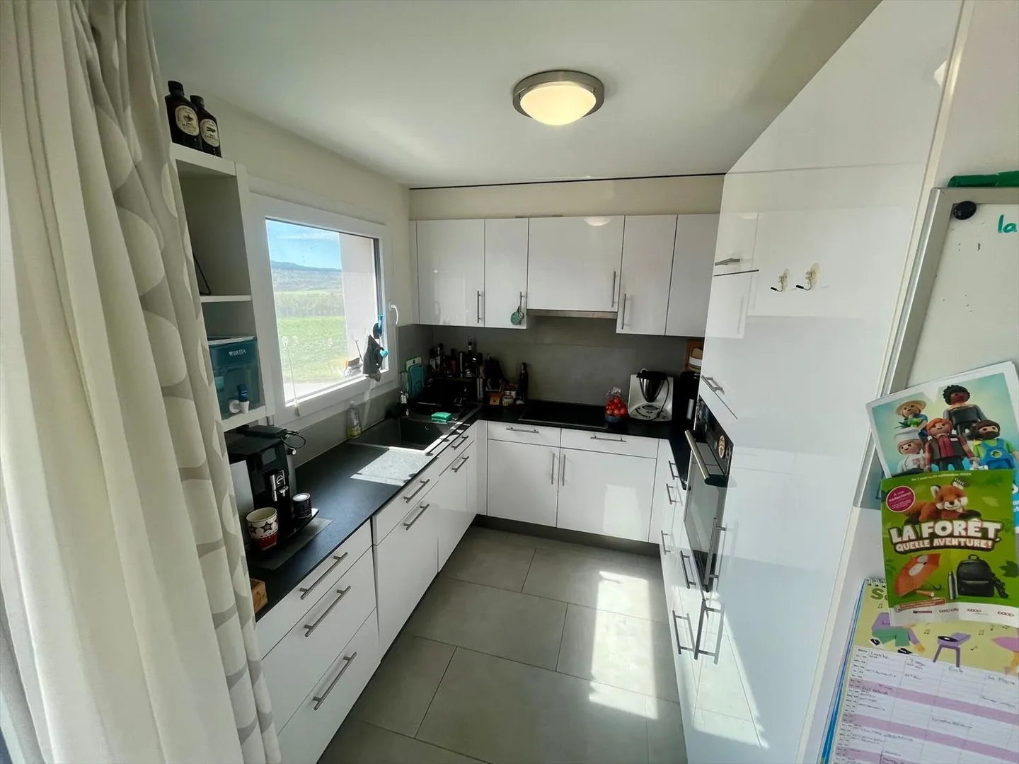 Appartement lumineux de 3,5 pièces avec balcon confortable - Photo 7 sur 9