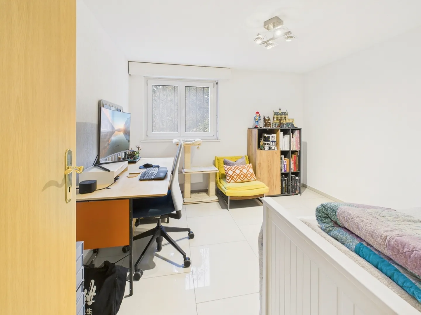 Appartement de terrasse exclusif avec vue panoramique et accès direct par ascenseur - Photo 8 sur 13