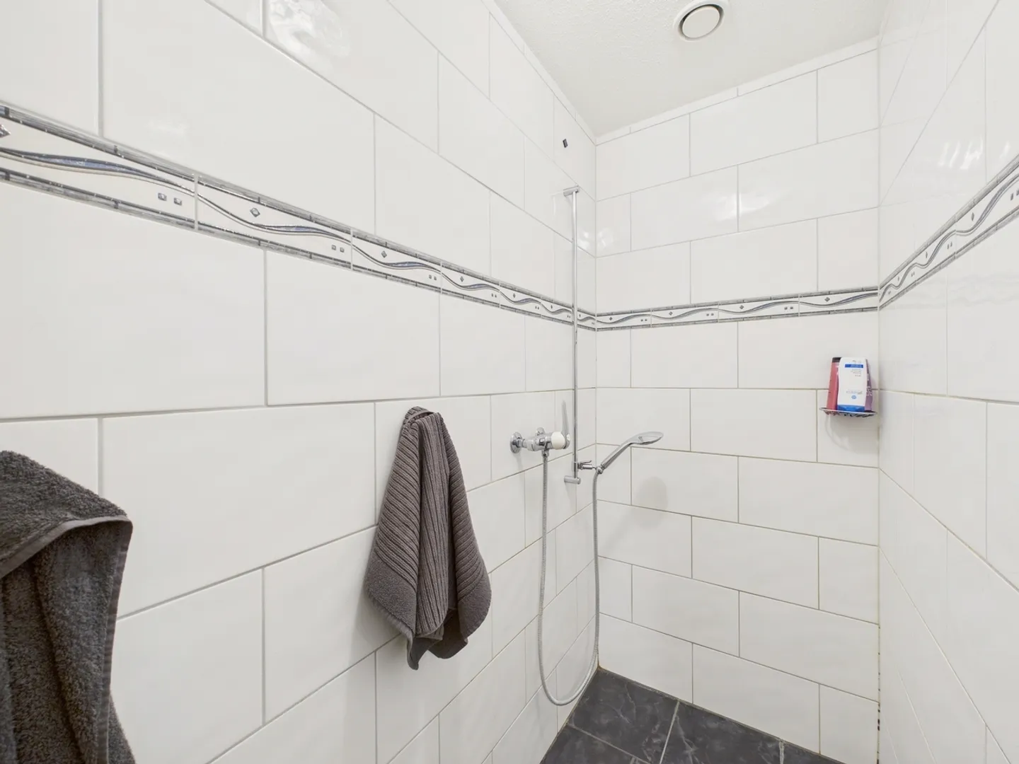 Appartement de terrasse exclusif avec vue panoramique et accès direct par ascenseur - Photo 11 sur 13