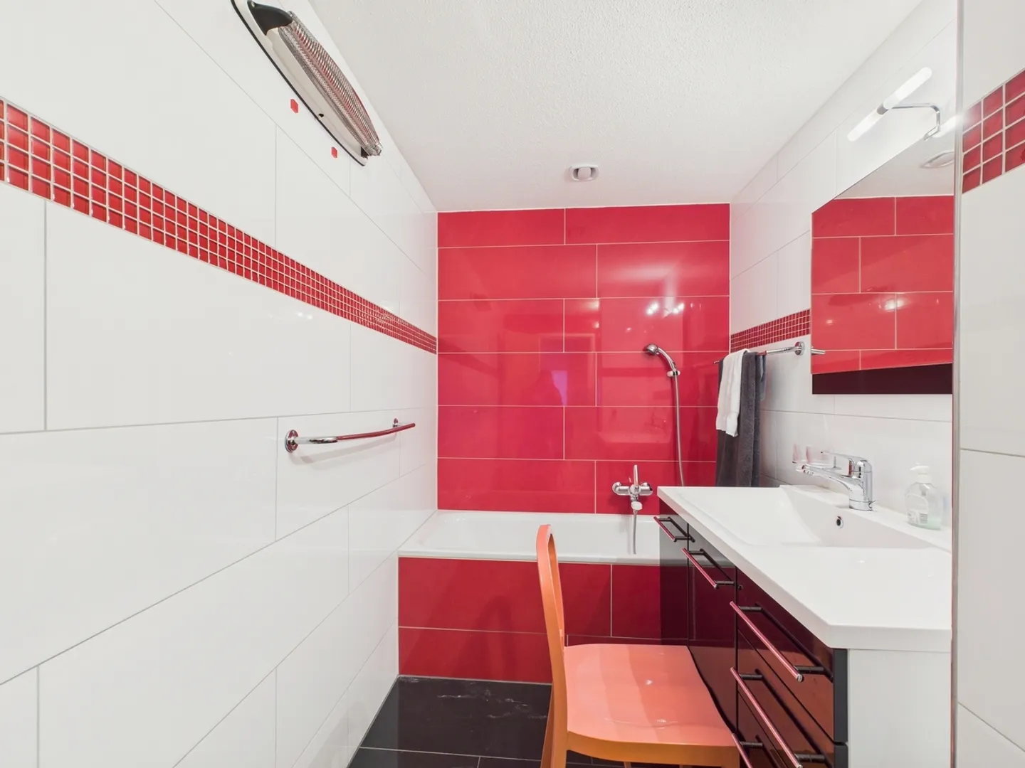 Appartement de terrasse exclusif avec vue panoramique et accès direct par ascenseur - Photo 9 sur 13