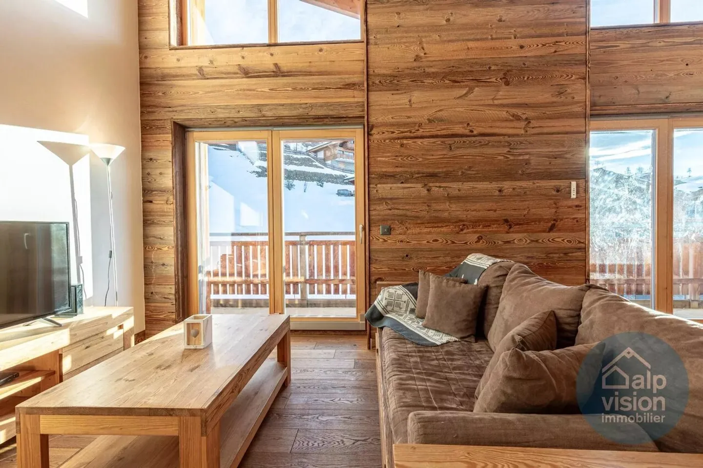 SPLENDIDO DUPLEX 5.5 STANZE SKI IN/SKI OUT CENTRO STAZIONE - Foto 1 di 13