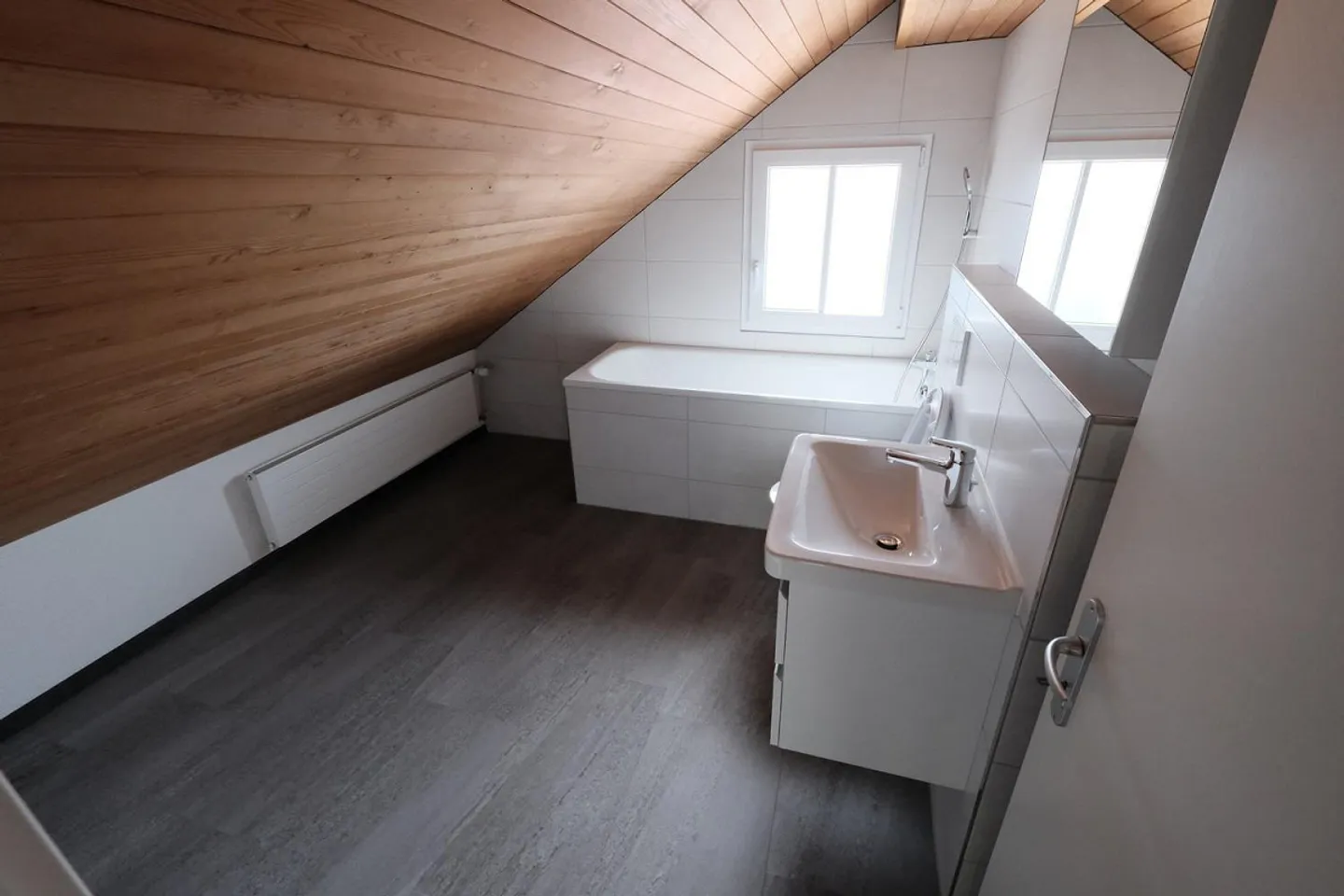 Maison semi-détachée de 5 chambres avec patio - disponible immédiatement - Photo 6 sur 15