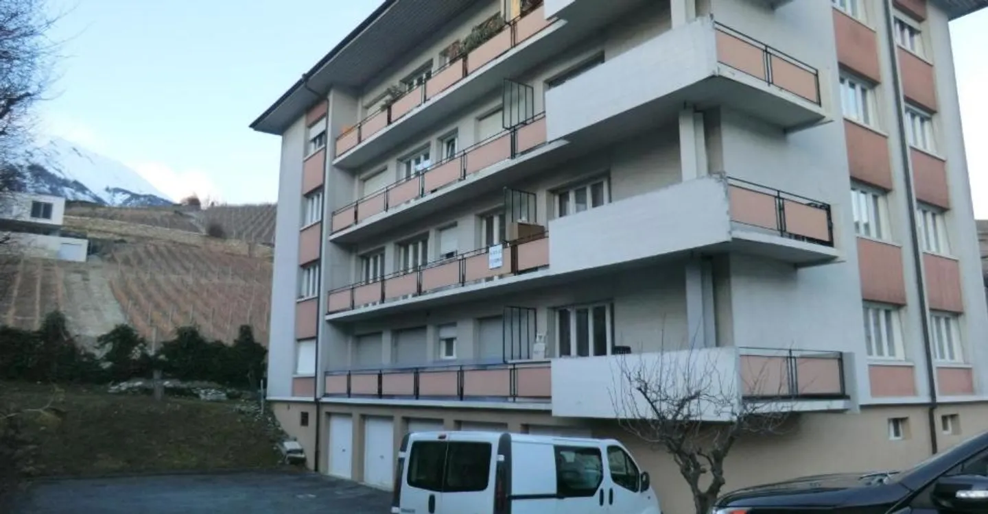 Appartement Charmant à Platta - Photo 1 sur 8