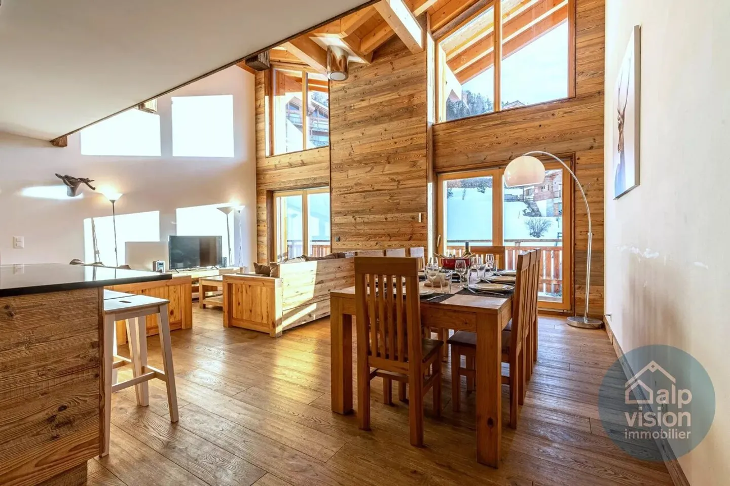 SPLENDIDO DUPLEX 5.5 STANZE SKI IN/SKI OUT CENTRO STAZIONE - Foto 2 di 13