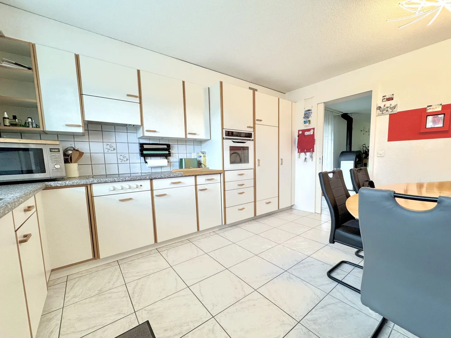 Occasione unica - Casa familiare bifamiliare ben tenuta in una tranquilla strada senza uscita con vista - Foto 7 di 14
