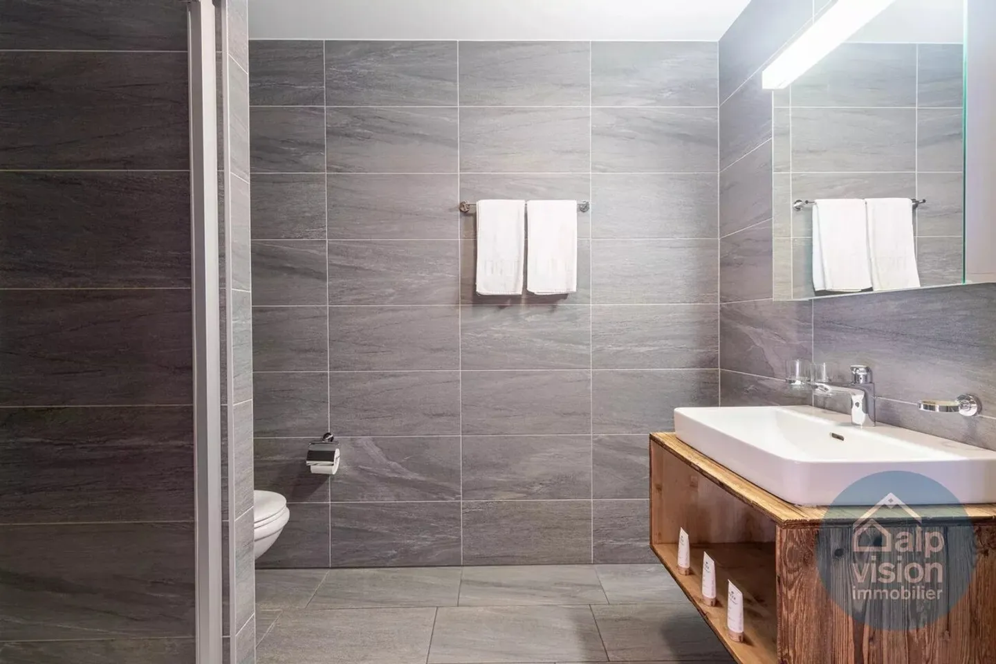 SPLENDIDO DUPLEX 5.5 STANZE SKI IN/SKI OUT CENTRO STAZIONE - Foto 10 di 13