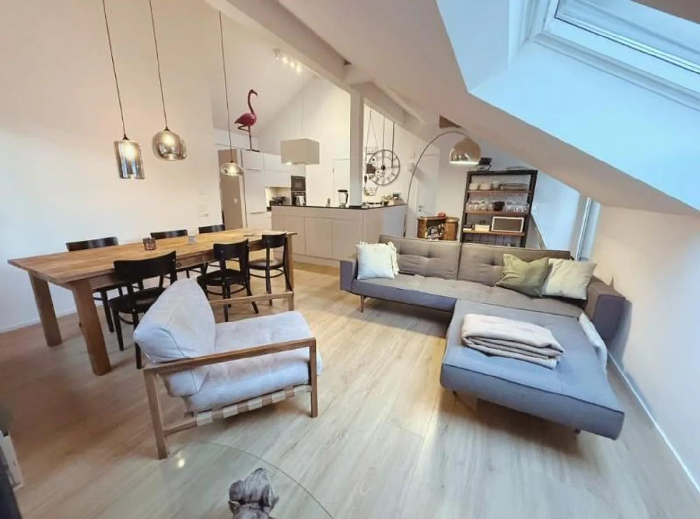 Modern & Central Penthouse Apartment with View - Photo 5 of 10