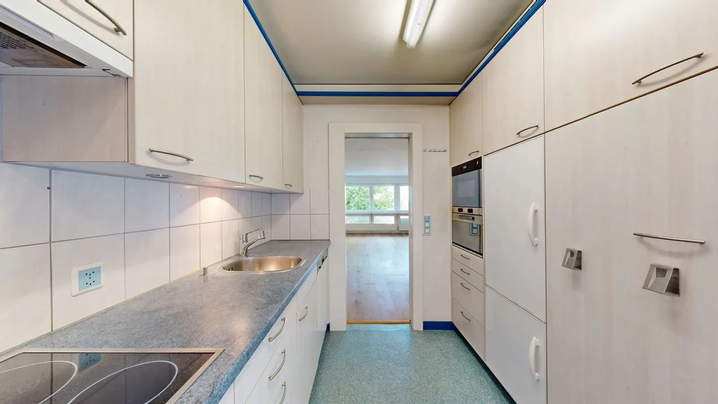 Gemütliche 2.5-Zimmer-Triplexwohnung mit Garage und Aussenparkplatz - Foto 3 von 19