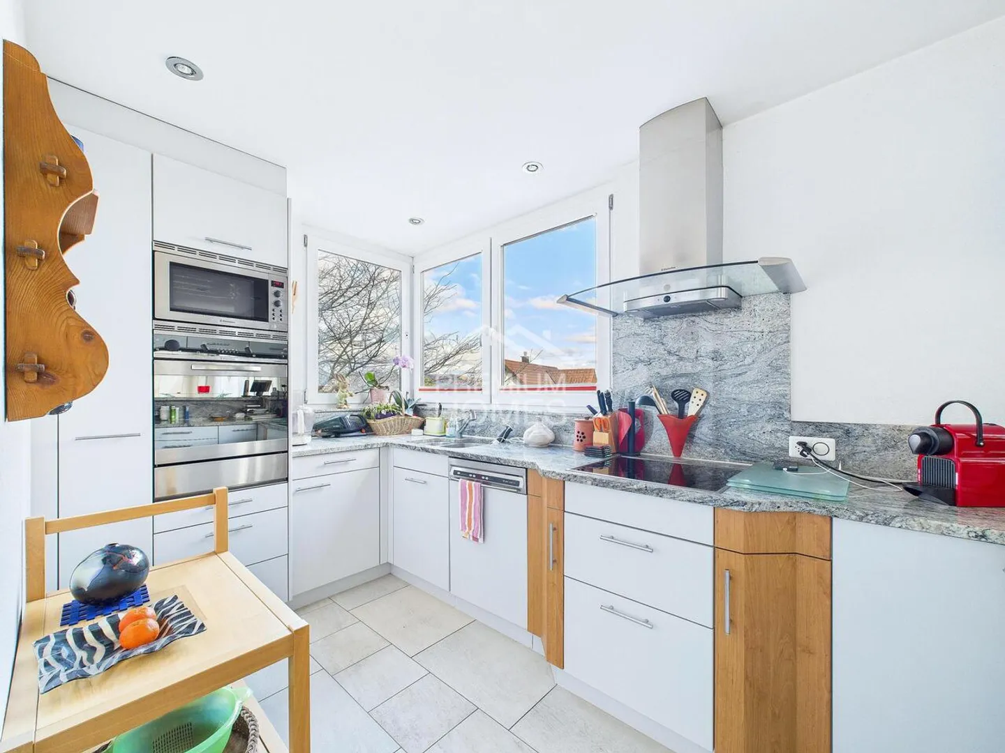 YOUR DREAM HOUSE AWAITS - Photo 5 of 11