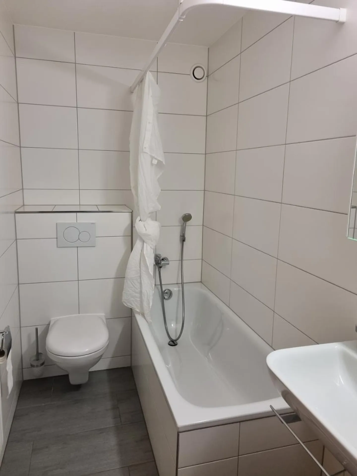 Apartment 75 m2 with 3 rooms on the 2nd floor, with elevator - Photo 4 of 13