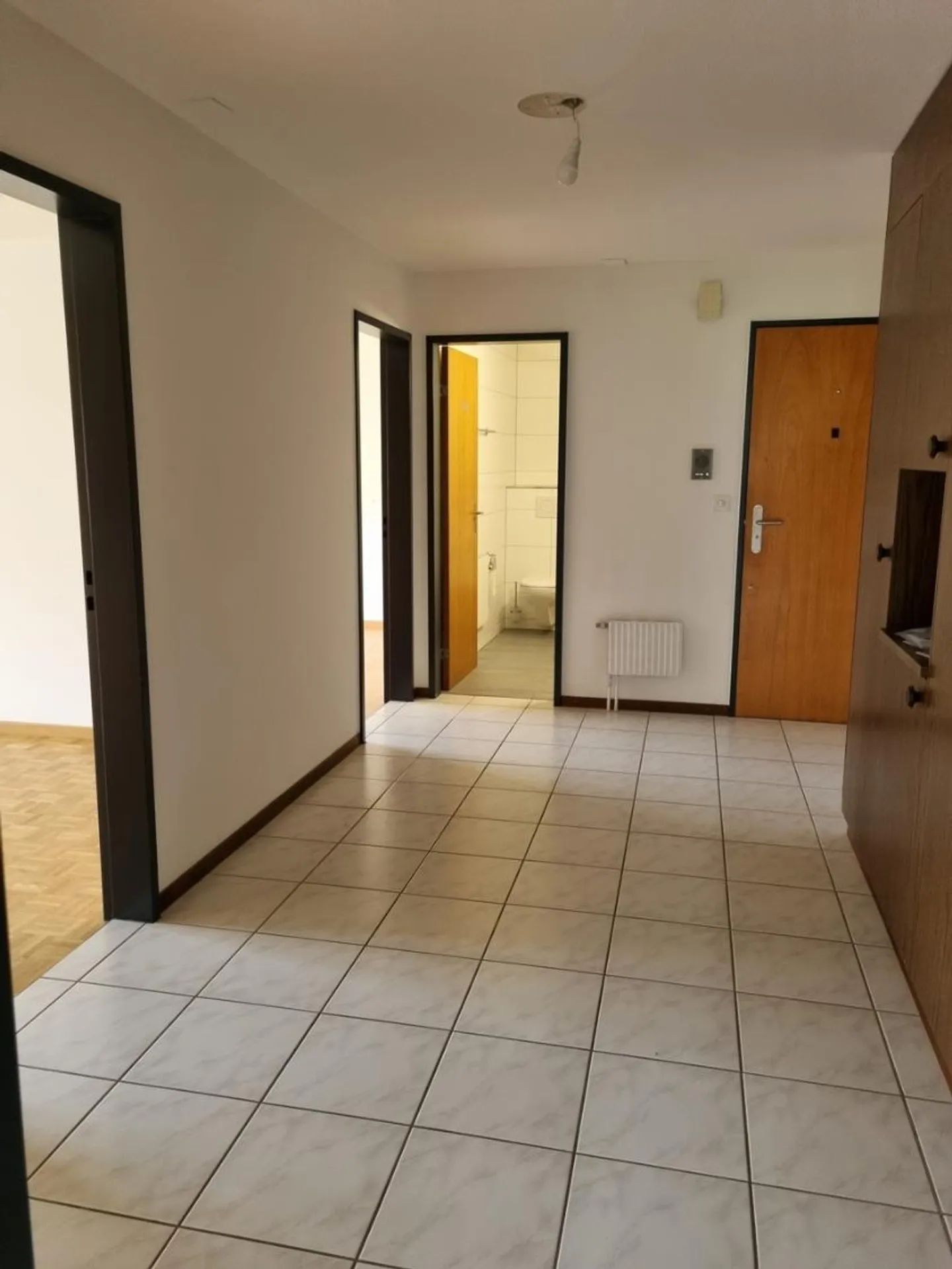 Apartment 75 m2 with 3 rooms on the 2nd floor, with elevator - Photo 10 of 13