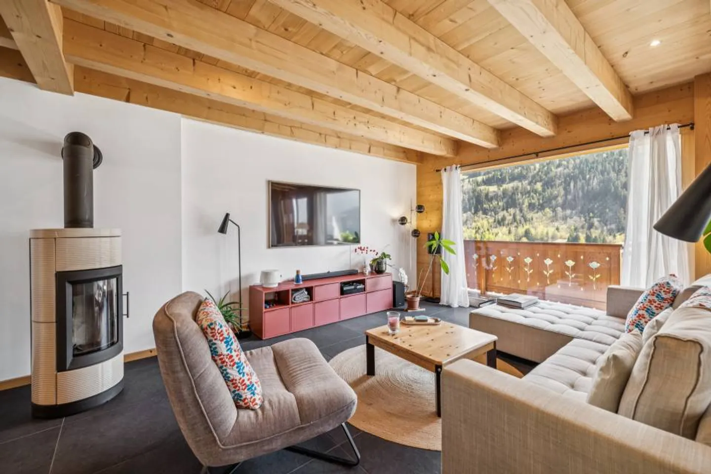 Chalet magnifique avec une vue imprenable sur les Dents du Midi - Photo 3 sur 13