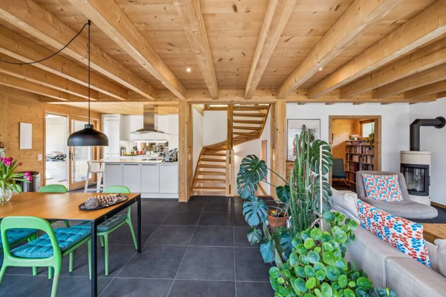 Chalet magnifique avec une vue imprenable sur les Dents du Midi - Photo 8 sur 13