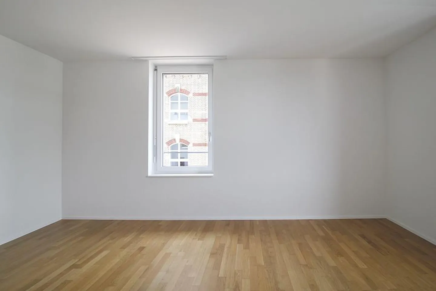 Modern Apartment in Quiet Area - Photo 4 of 6