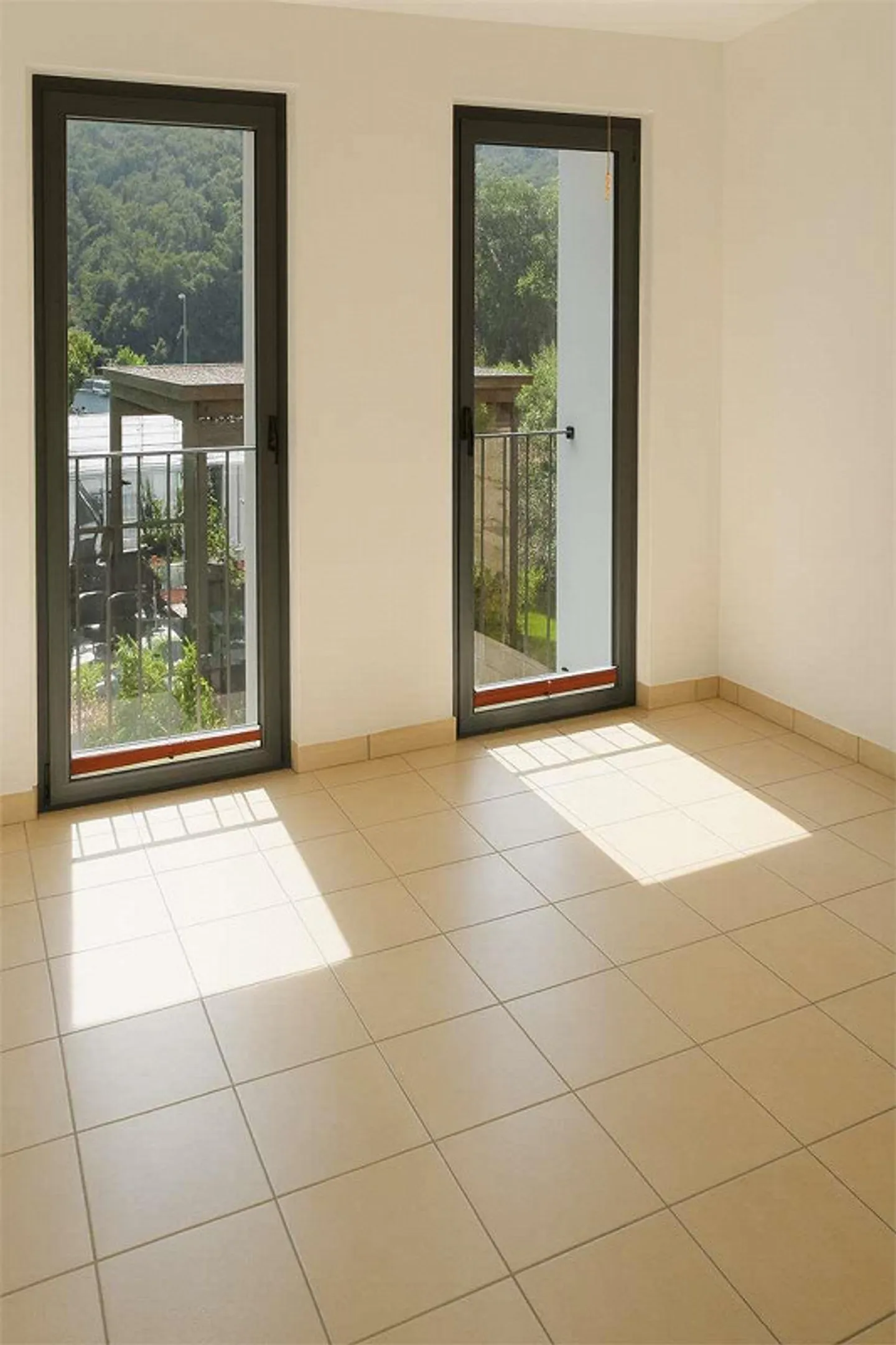 Sonvico - House with a view of the Denti della Vecchia - Photo 3 of 8