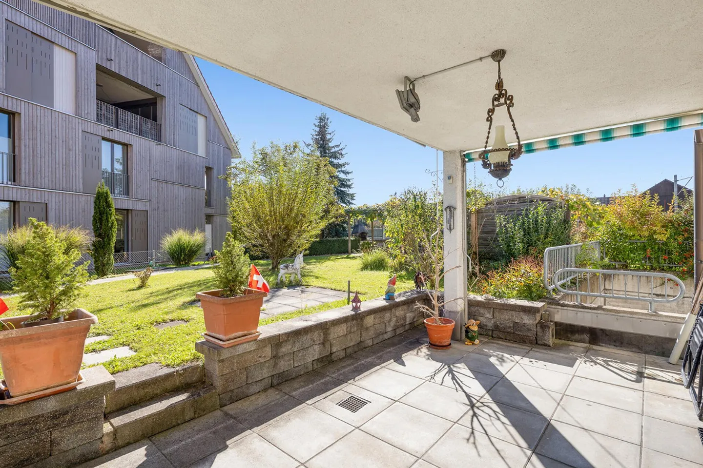Appartamento giardino attraente di 4,5 stanze a Werrikon (Uster) - Foto 2 di 19