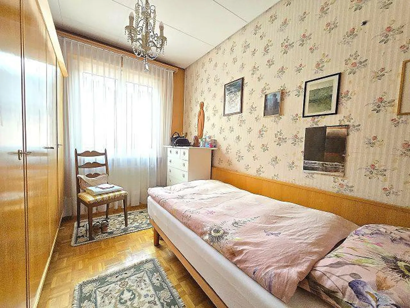 Maison bi-/plurifamiliale avec stationnement et cour - Photo 15 sur 42