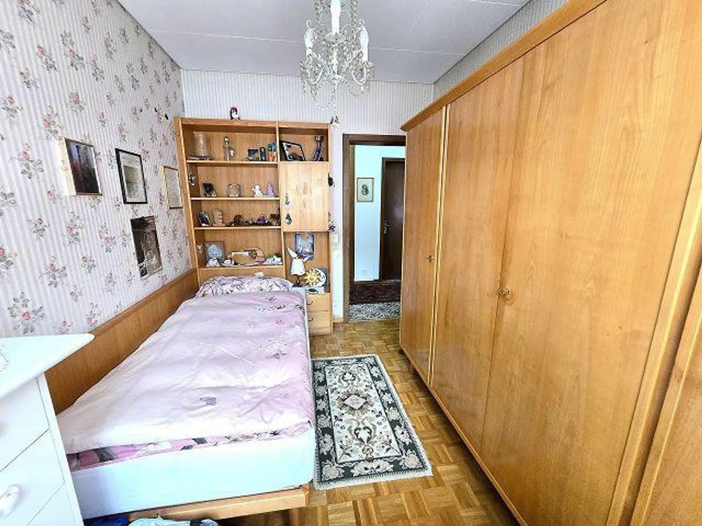 Maison bi-/plurifamiliale avec stationnement et cour - Photo 16 sur 42
